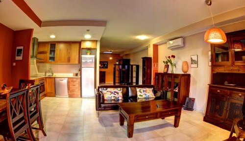One-Bedroom Apartment (2 Adults)