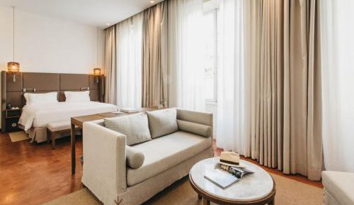 Junior Suite with Spa Access