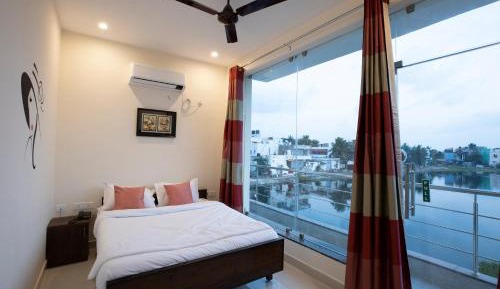 Queen Room with Balcony