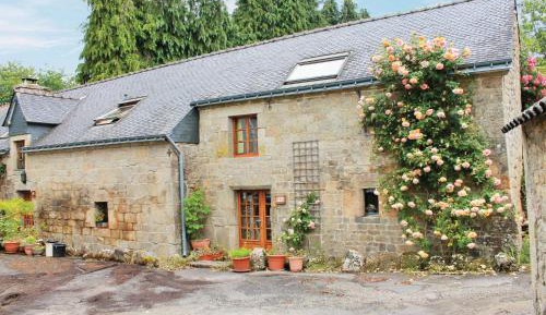 One-Bedroom Holiday Home