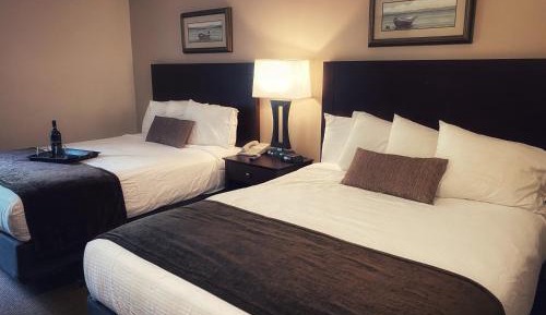 Standard Queen Room with Two Queen Beds