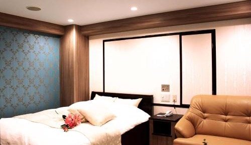 Day-use Room (6am - 6pm) 