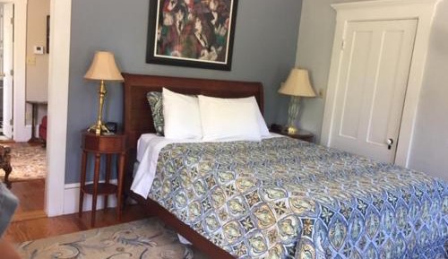 Queen Suite