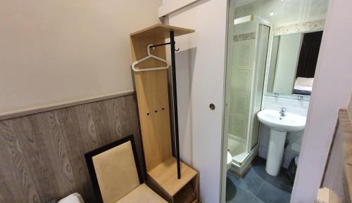 Small Single Room