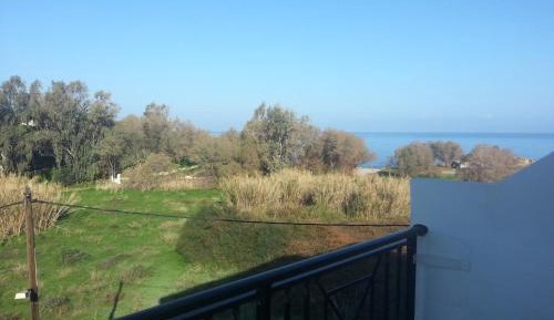 Studio with Side Sea View