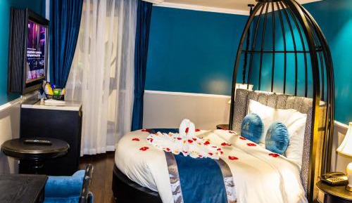 Large Double Room