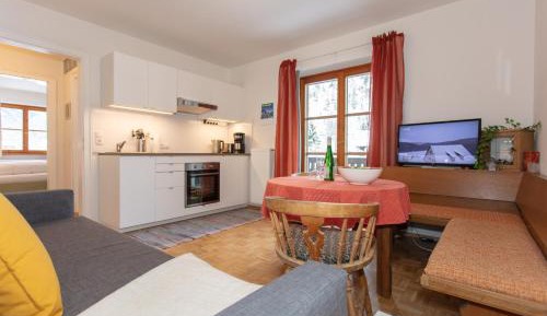 One-Bedroom Apartment with Balcony
