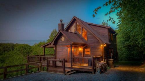 Three-Bedroom Holiday Home 