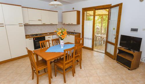 One-Bedroom Apartment with Garden