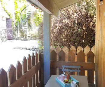 Queen Room with Pool View
