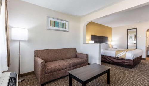 Business King Room with Sofa-Bed - Smoking