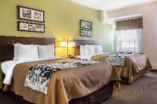 Queen Room with Two Queen Beds - Non Smoking