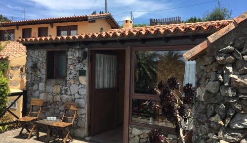 Standard Cottage (2 Adults)