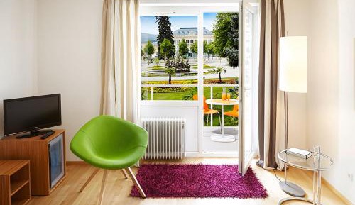 Deluxe Double Room with Park view 