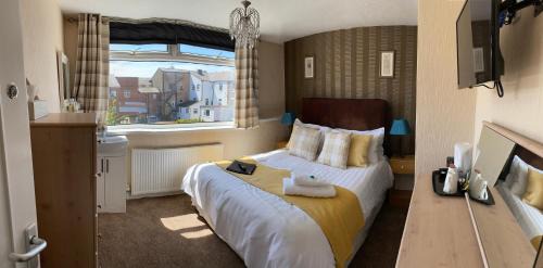 Double Room with Private External Bathroom