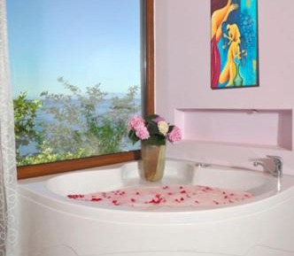 Double Room Deluxe with Spa Bath