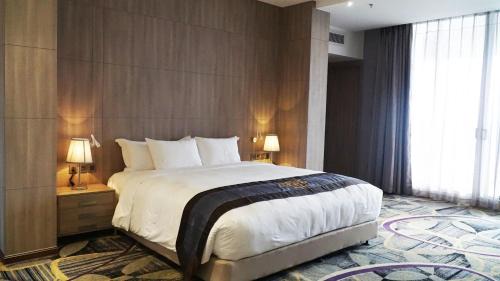 Presidence Suite with City View 