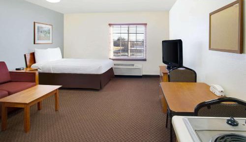 Deluxe Queen Room - Non Smoking