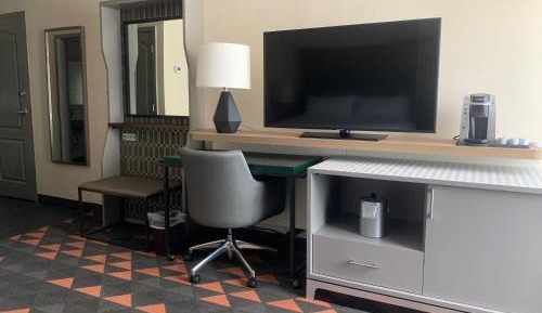 King Room - Mobility Access/Hearing Accessible
