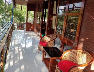 Deluxe Double or Twin Room with Balcony