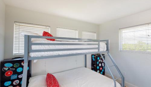 Four bedroom holiday home 