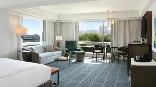King Studio Suite
