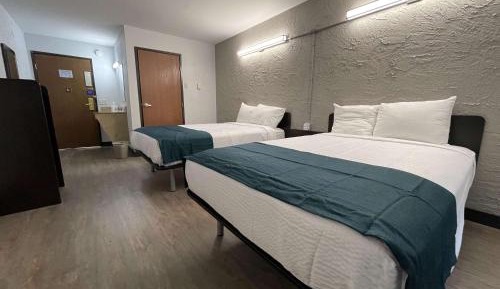 Quadruple Room - Non-Smoking