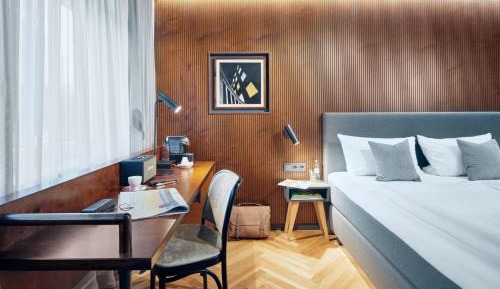 Superior Single Room with King Size Bed