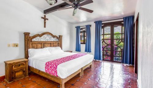 Double Room with Mountain View