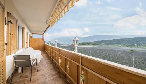 Superior One-Bedroom Apartment with Balcony