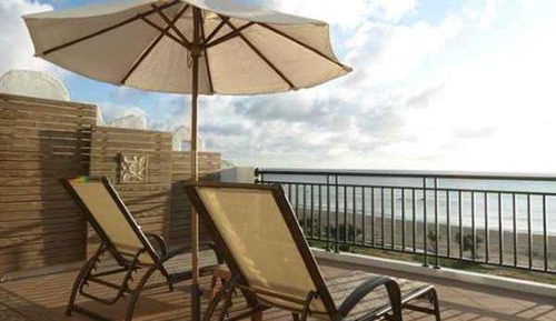 Deluxe Double Room with Balcony and Sea View