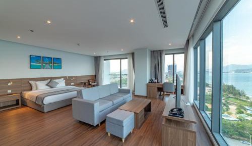Junior Suite with Ocean View