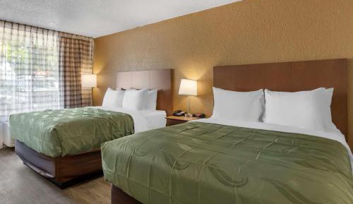 Standard Queen Room with Two Queen Beds - Non Smoking 