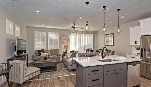 Three-Bedroom Holiday Home 