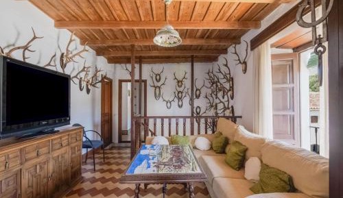 Six-Bedroom Holiday Home