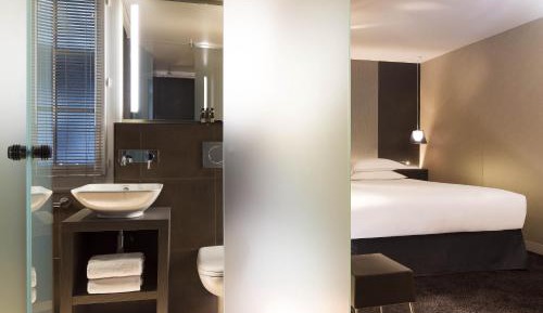 Executive Queen Room