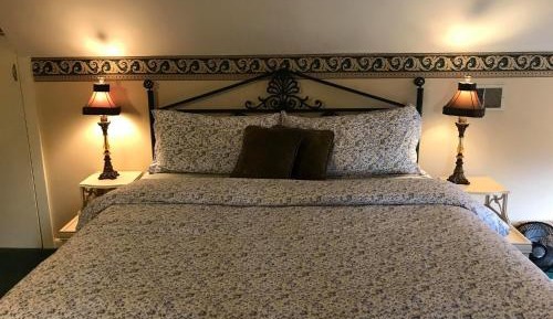 King Suite with Spa Bath