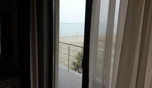 Double Room with Balcony and Lateral Sea View