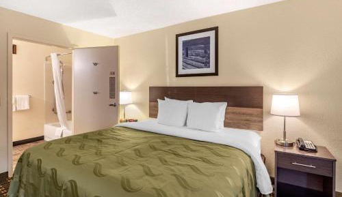 King Room - Accessible/Non-Smoking