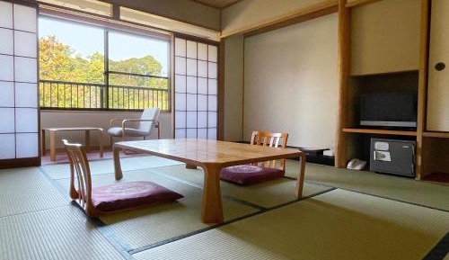 Japanese-Style Superior Room with Private Bathroom