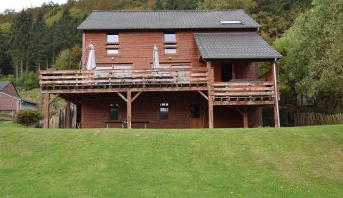 Seven-Bedroom Holiday Home