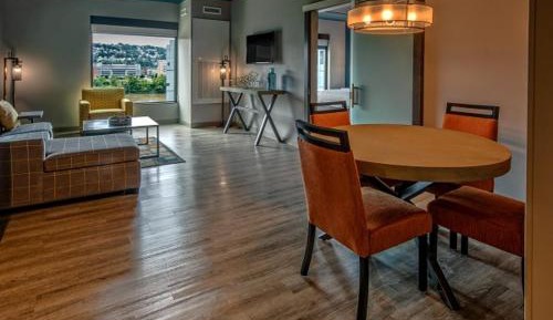 One-Bedroom Suite