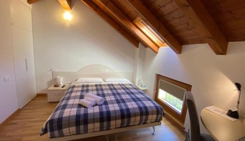 Small Double or Twin Room