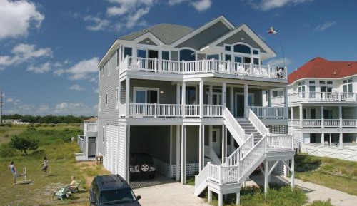 Six Bedroom Holiday Home