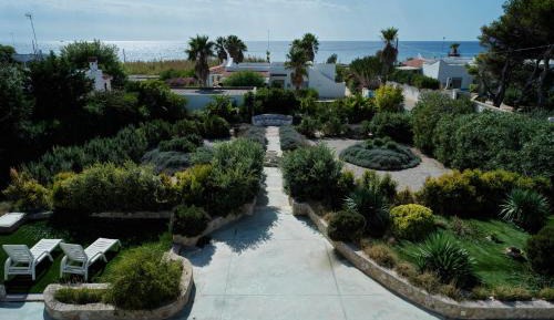 Apartment with Garden View