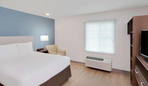Queen Room  with Tub - Disability Access/Non-Smoking