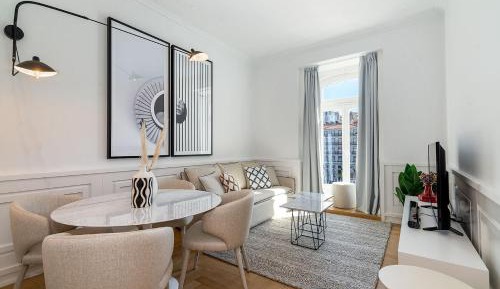 Superior Apartment