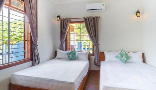 Quadruple Room with Mountain View