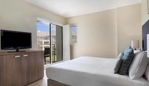 Two-Bedroom Spa Suite with Pool View