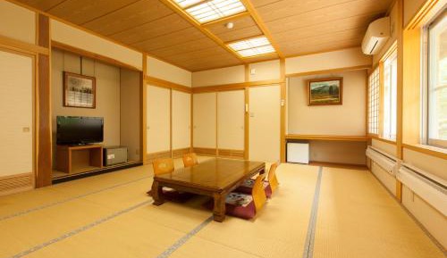 Japanese-Style Room